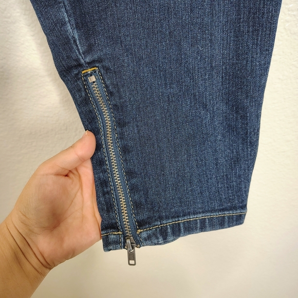 Torrid Denim Women’s Jeans w/Leg Side Zippers Low Raise 5-pockets Desig Size 16 - Picture 6 of 12